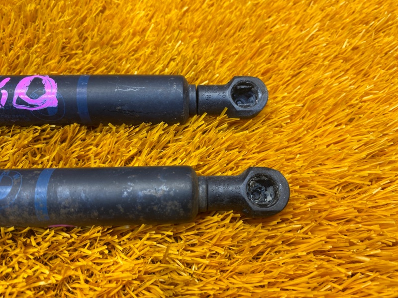 амортизатор капота, 1500 рублей, Красноярск