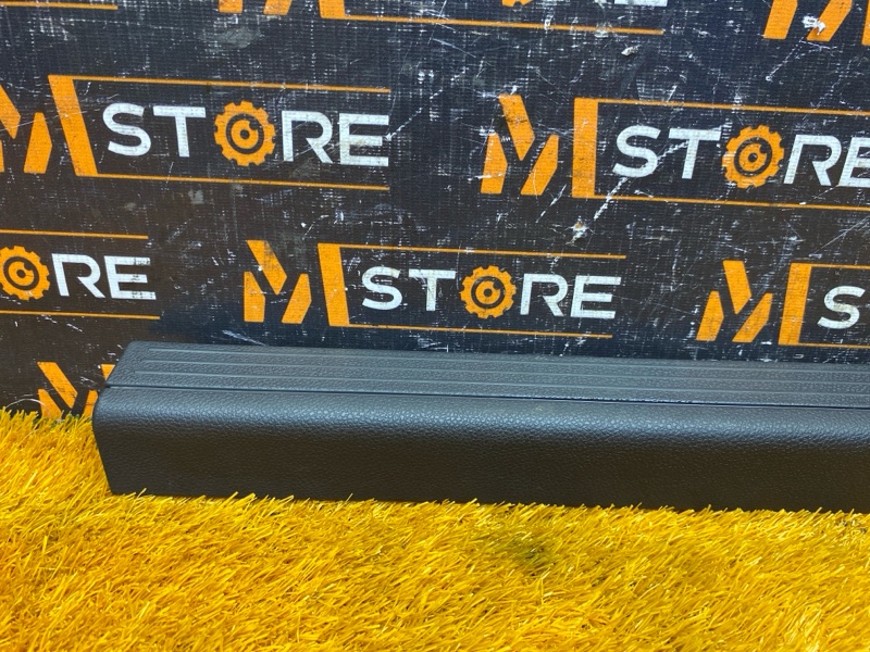 Накладка на порог салона, 300 рублей, Красноярск