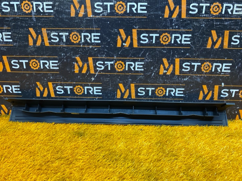 Накладка на порог салона, 300 рублей, Красноярск