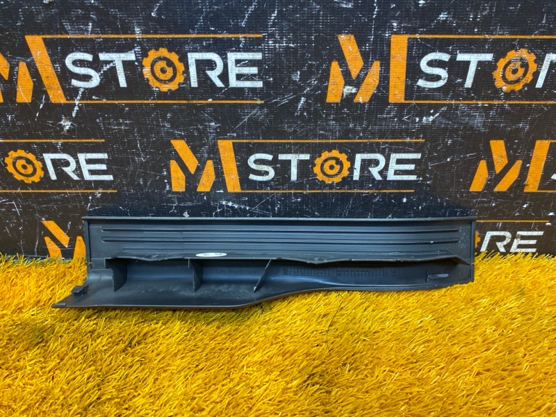 Накладка на порог салона, 300 рублей, Красноярск