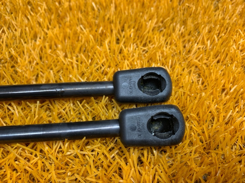 амортизатор капота, 900 рублей, Красноярск