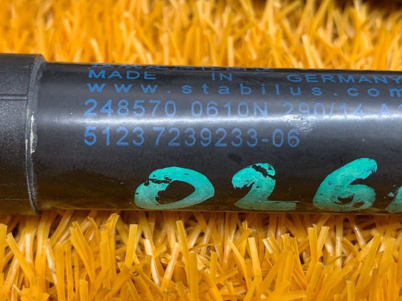 амортизатор капота, 900 рублей, Красноярск