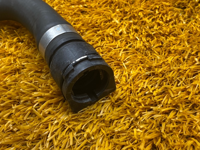 Патрубок системы охлаждения, 1360 рублей, Красноярск