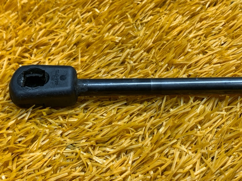 амортизатор капота, 500 рублей, Красноярск