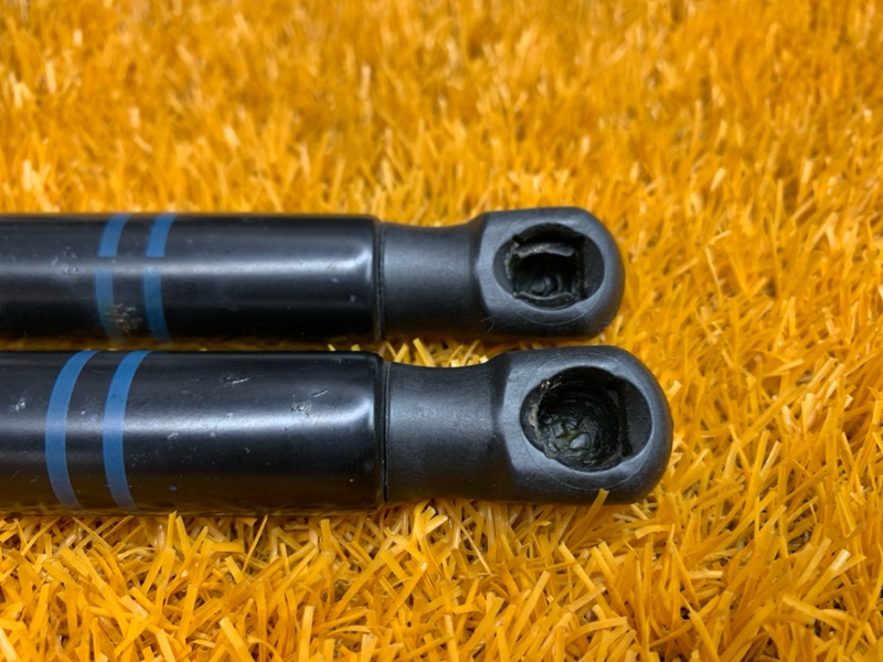 амортизатор капота, 900 рублей, Красноярск