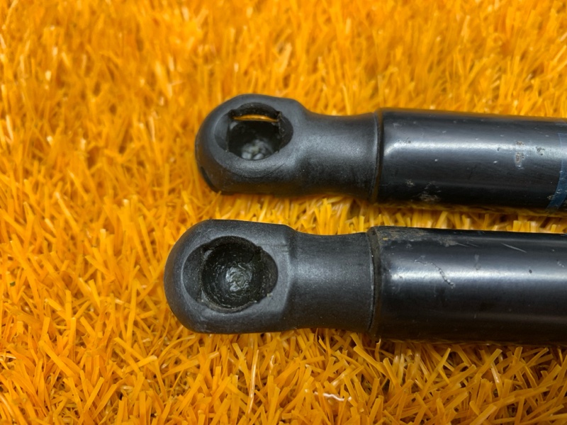 амортизатор капота, 900 рублей, Красноярск