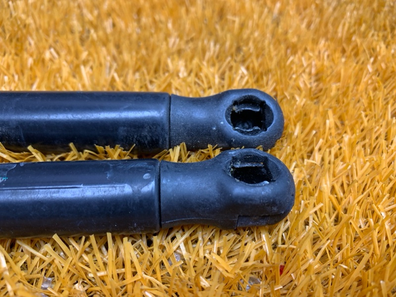 амортизатор капота, 500 рублей, Красноярск