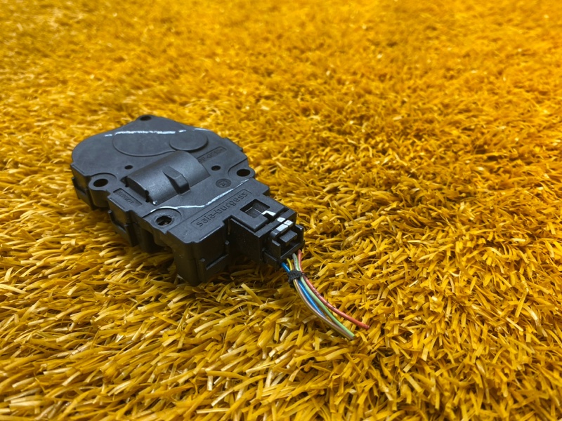 привод заслонки отопителя, 200 рублей, Красноярск