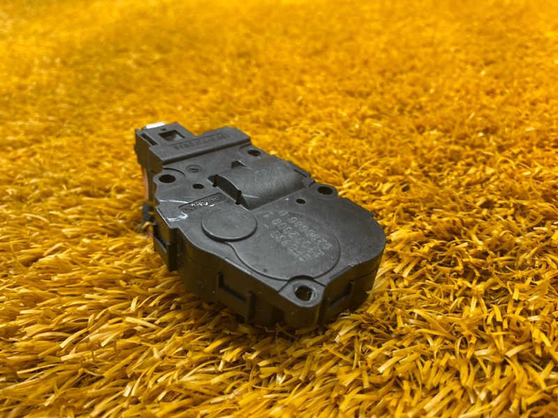 привод заслонки отопителя, 200 рублей, Красноярск