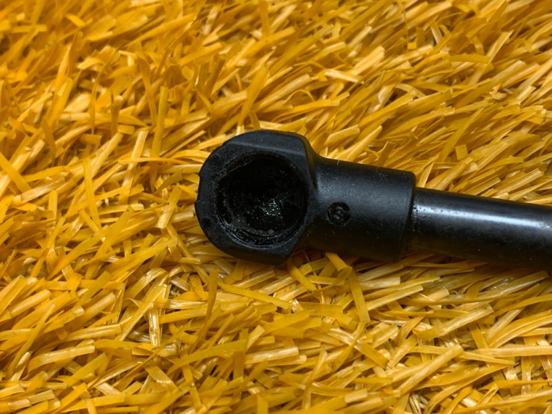 Амортизатор стекла багажника, 500 рублей, Красноярск