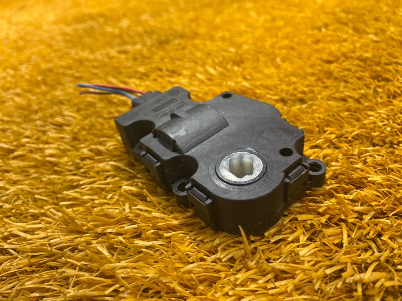 привод заслонки отопителя, 200 рублей, Красноярск