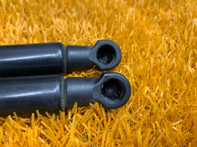 амортизатор капота, 1200 рублей, Красноярск