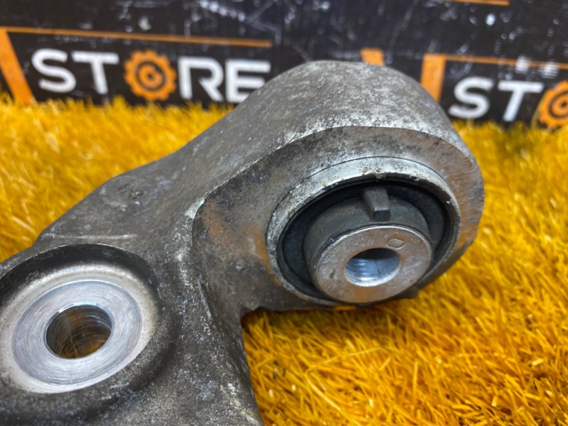 кулак поворотный, 2000 рублей, Красноярск