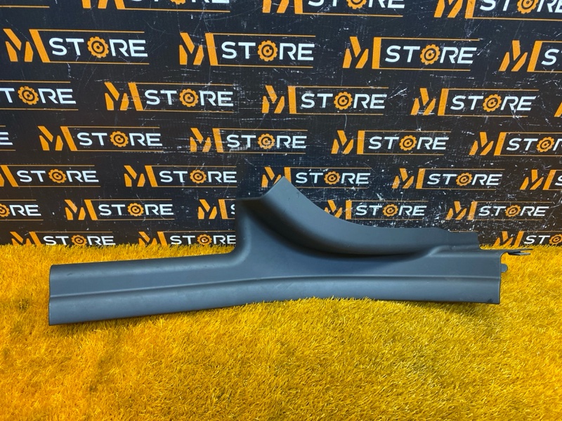 Накладка на порог салона, 390 рублей, Красноярск