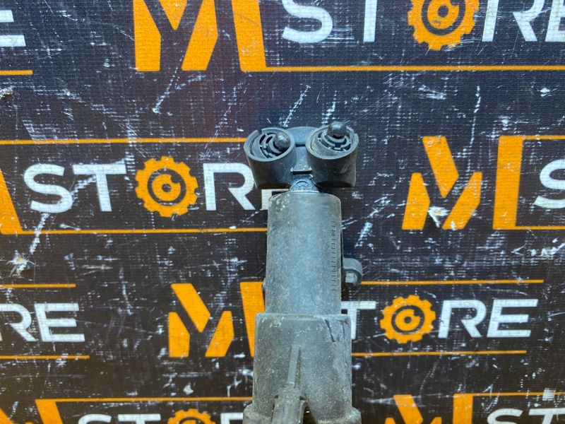 Форсунка омывателя фары, 500 рублей, Красноярск