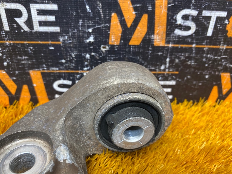 кулак поворотный, 2000 рублей, Красноярск