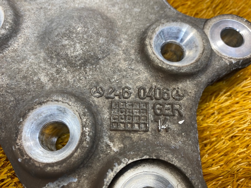 кулак поворотный, 2000 рублей, Красноярск