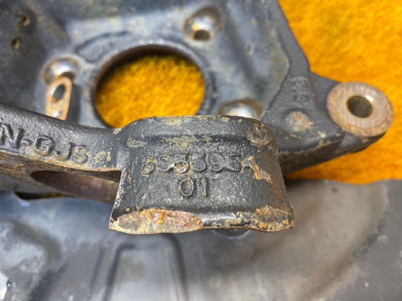 кулак поворотный, 2000 рублей, Красноярск