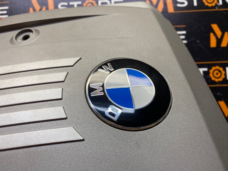 крышка двигателя, 1000 рублей, Красноярск