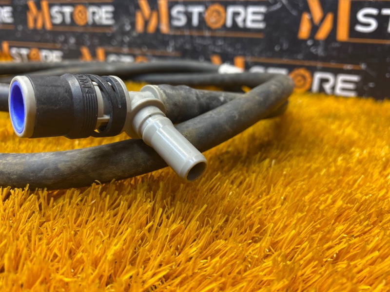 Шланг омывателя фар, 1000 рублей, Красноярск