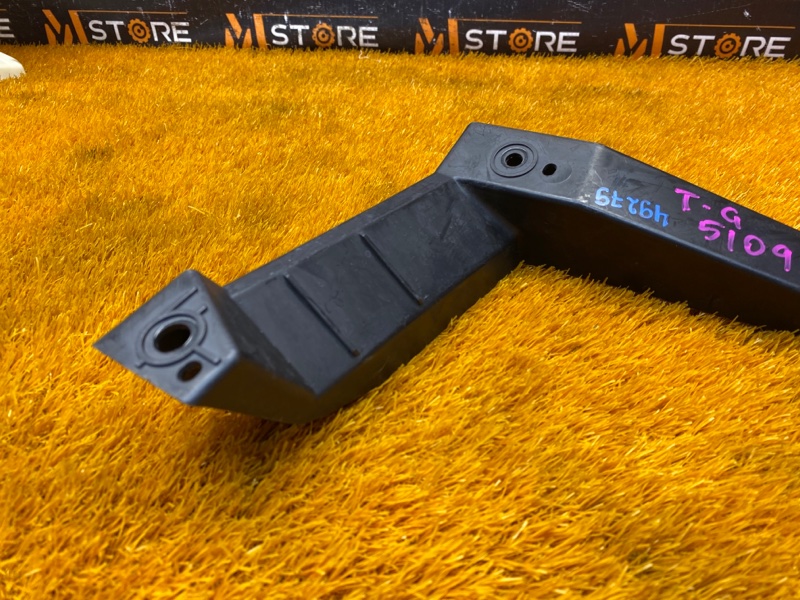 крепление бампера, 250 рублей, Красноярск