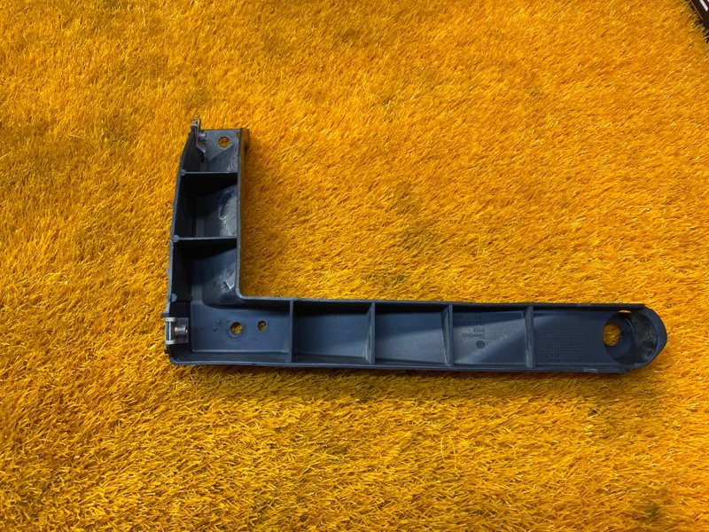 крепление бампера, 250 рублей, Красноярск