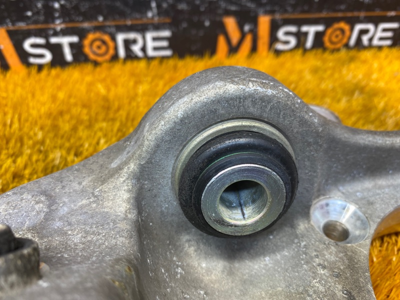 кулак поворотный, 2000 рублей, Красноярск