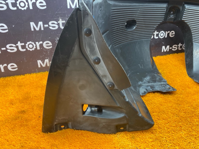 подкрылок, 2500 рублей, Красноярск