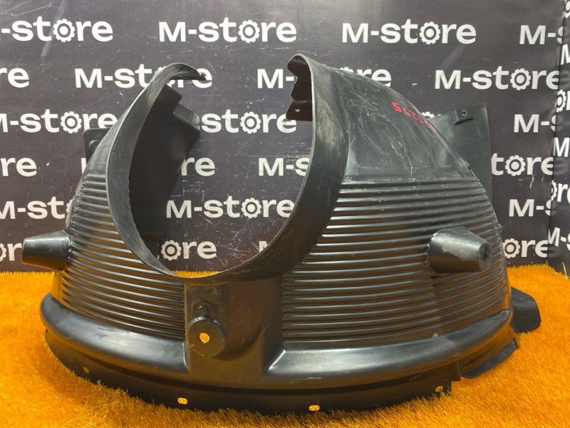 подкрылок, 2500 рублей, Красноярск