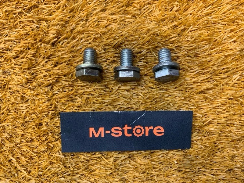 болт гидротрансформатора, 300 рублей, Красноярск