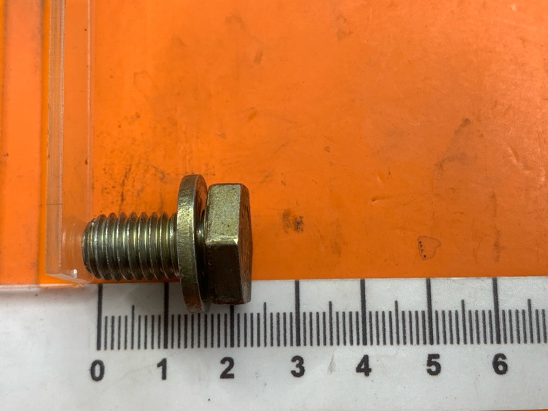 болт гидротрансформатора, 300 рублей, Красноярск