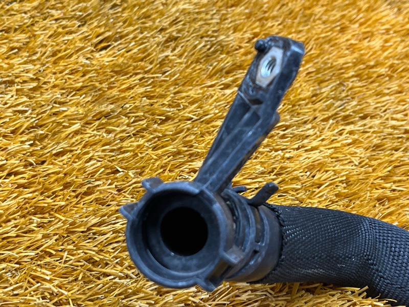 Патрубок системы охлаждения, 1500 рублей, Красноярск