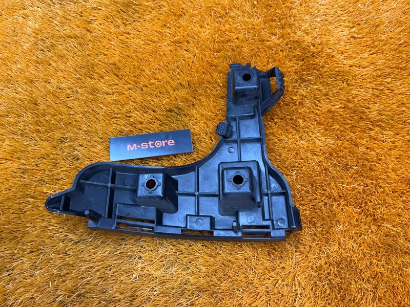 крепление бампера, 500 рублей, Красноярск