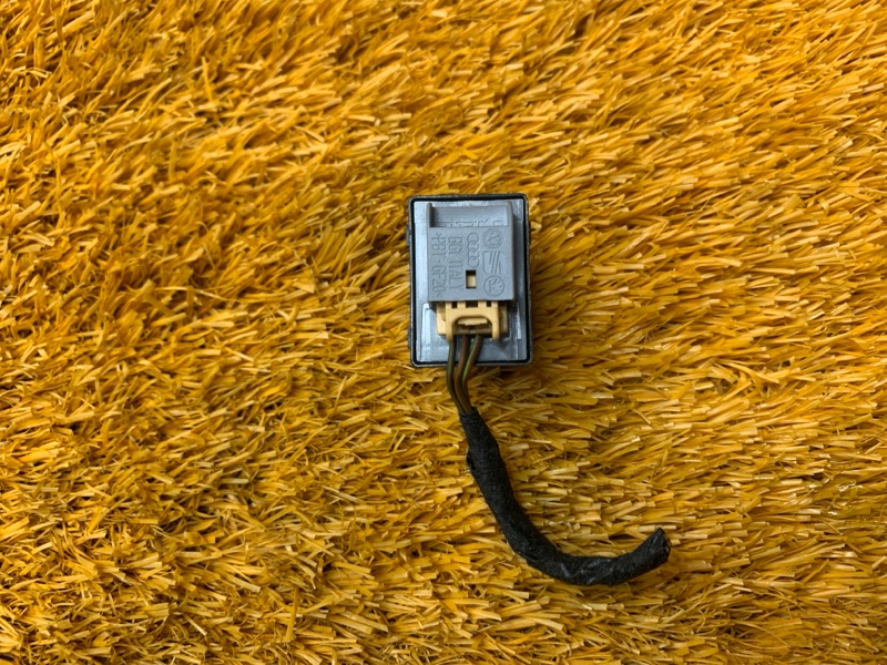 кнопка стеклоподъемника, 200 рублей, Красноярск