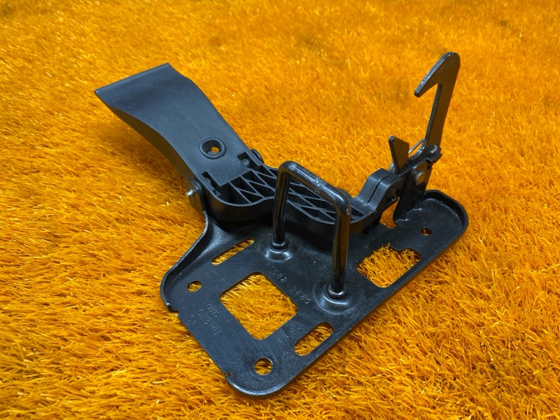 замок капота, 500 рублей, Красноярск