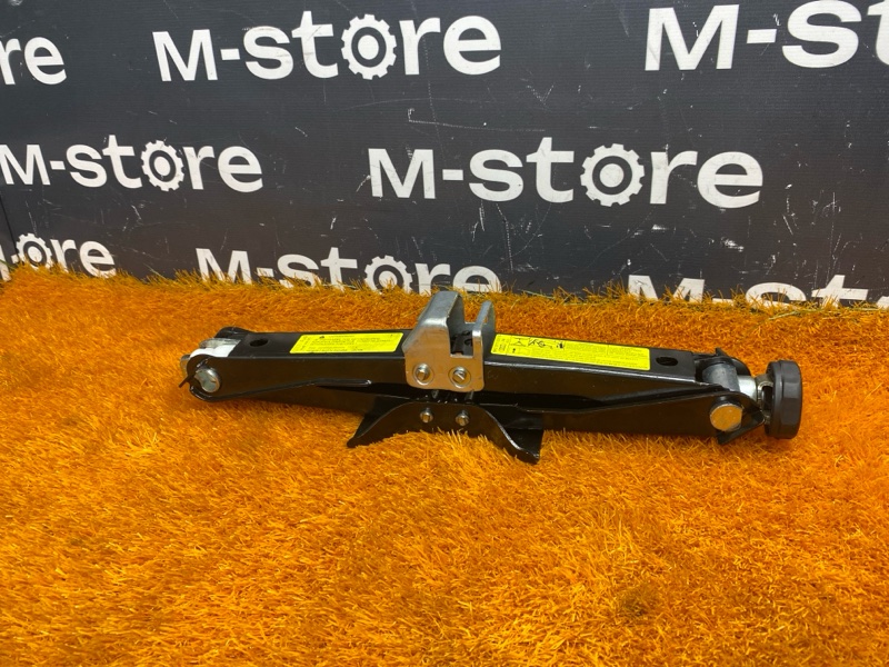 домкрат, 2000 рублей, Красноярск