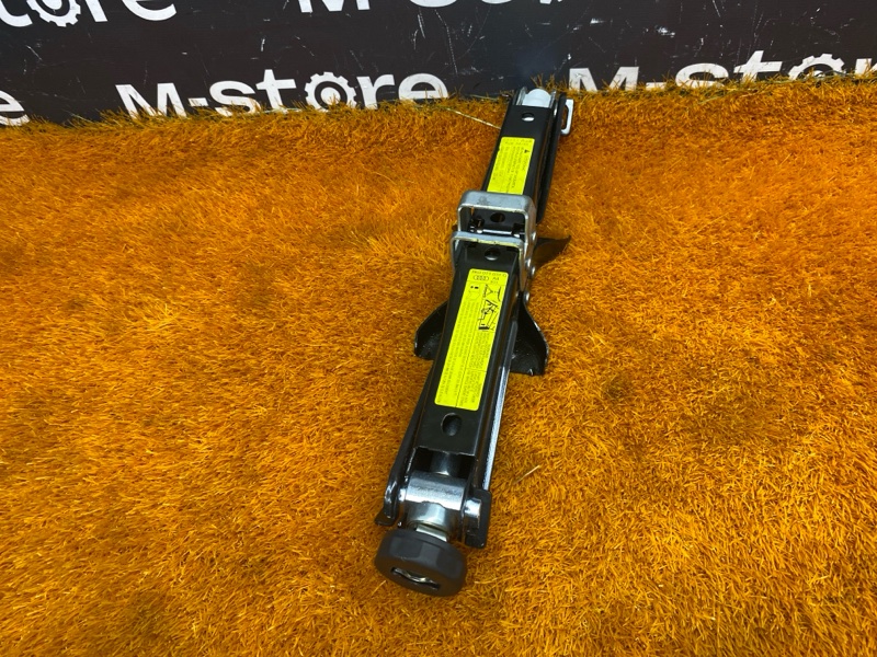 домкрат, 2000 рублей, Красноярск