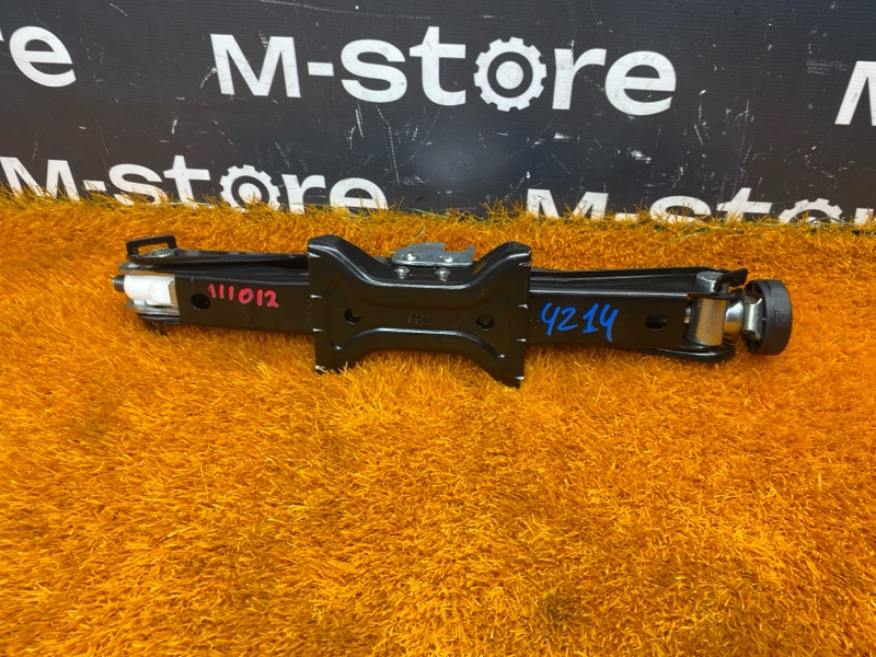 домкрат, 2000 рублей, Красноярск