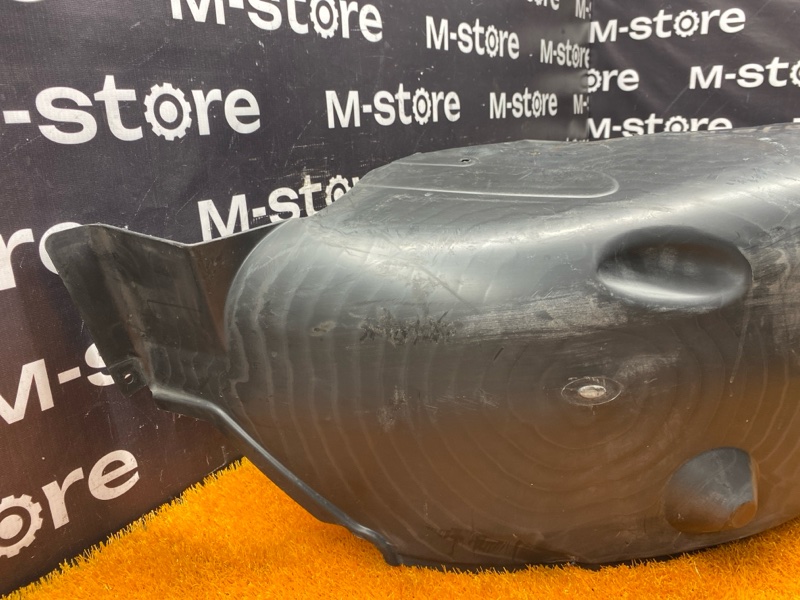 подкрылок, 1500 рублей, Красноярск