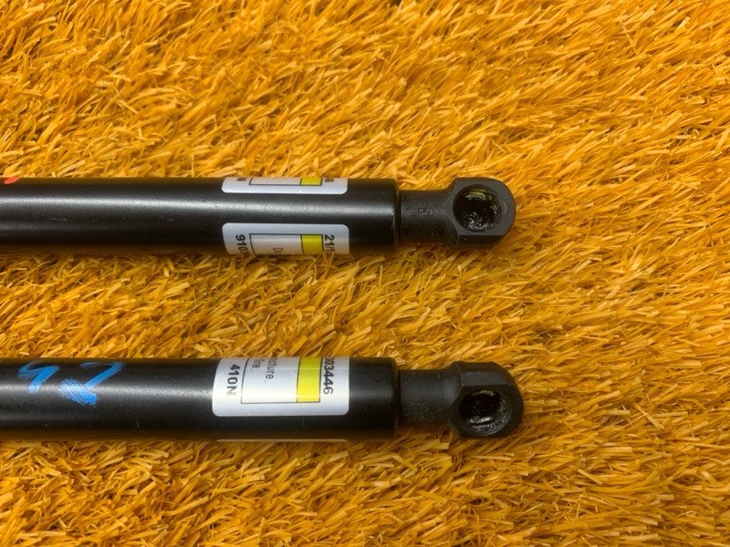 амортизатор капота, 1500 рублей, Красноярск