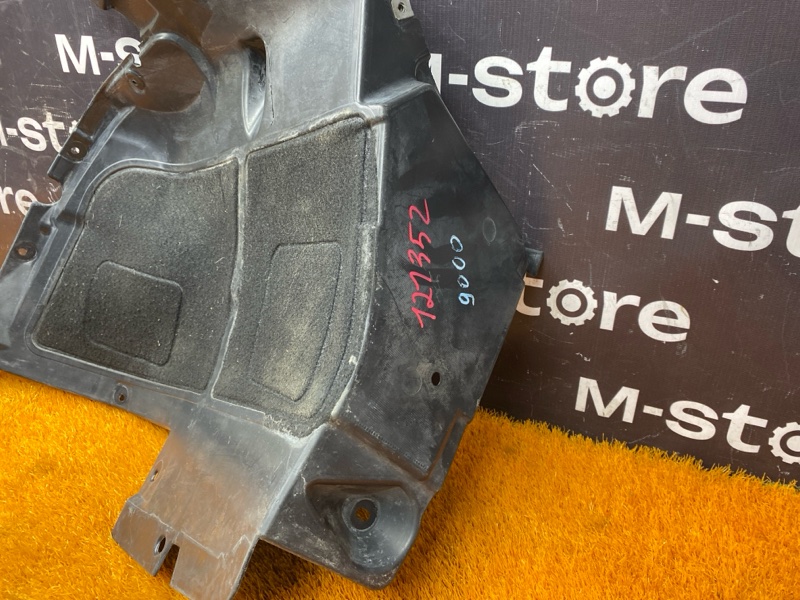 подкрылок, 4000 рублей, Красноярск