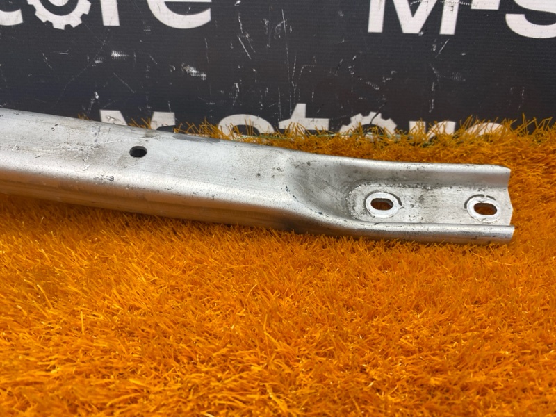 Распорка кузова, 1000 рублей, Красноярск