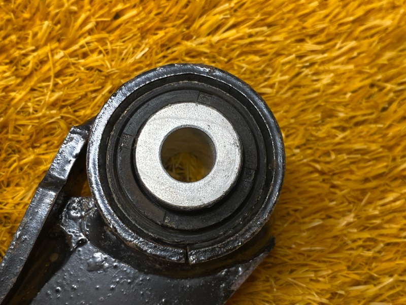 Рычаг подвески верхний, 1000 рублей, Красноярск