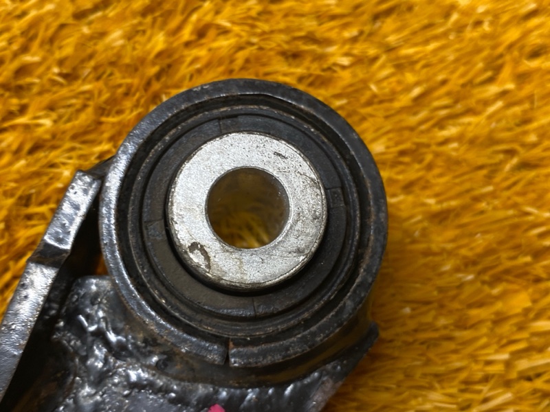 Рычаг подвески верхний, 1000 рублей, Красноярск