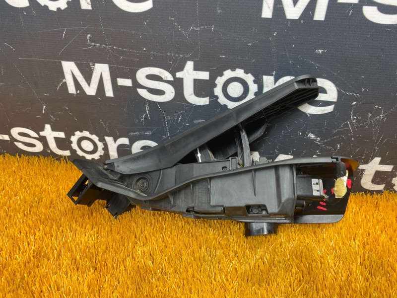 педаль газа, 900 рублей, Красноярск