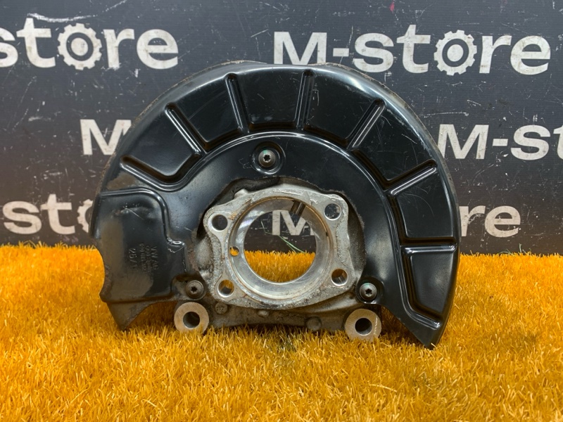 кулак поворотный, 2000 рублей, Красноярск