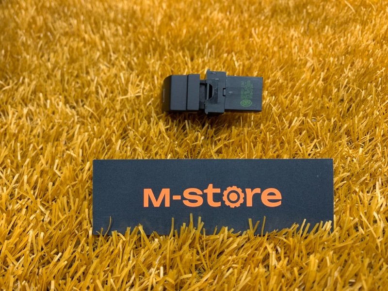 кнопка стеклоподъемника, 500 рублей, Красноярск