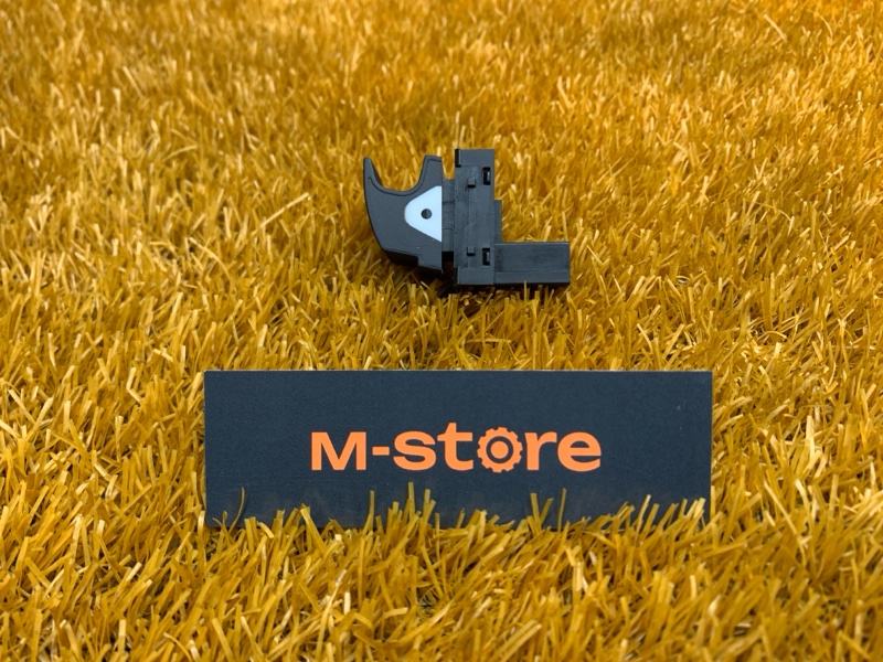 кнопка стеклоподъемника, 500 рублей, Красноярск