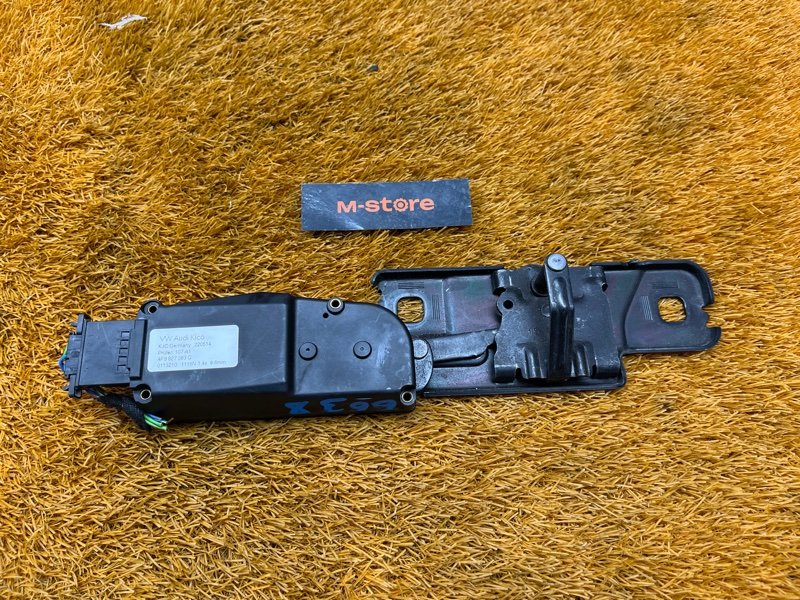 Доводчик крышки багажника, 5000 рублей, Красноярск