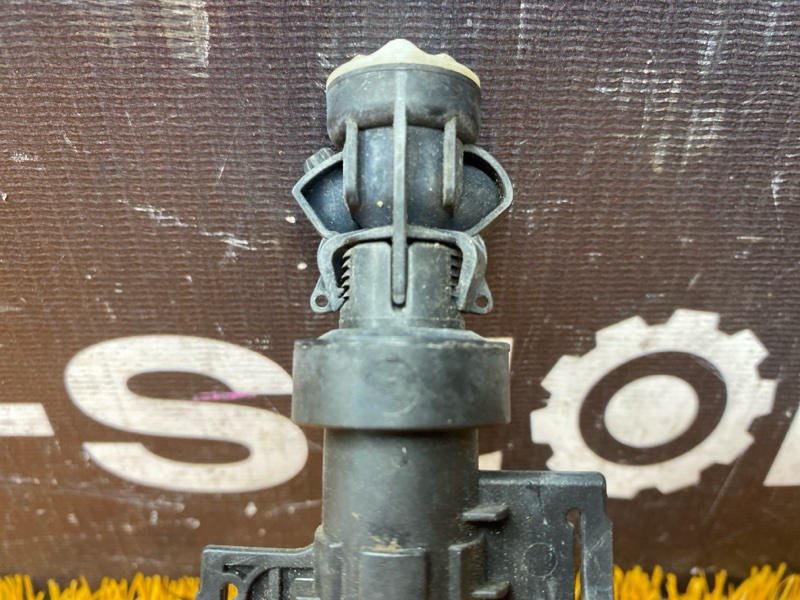 Форсунка омывателя фары, 2000 рублей, Красноярск